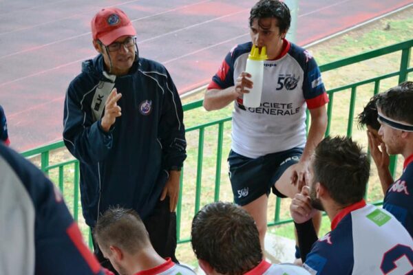 Senior B - banquillo con el entrenador